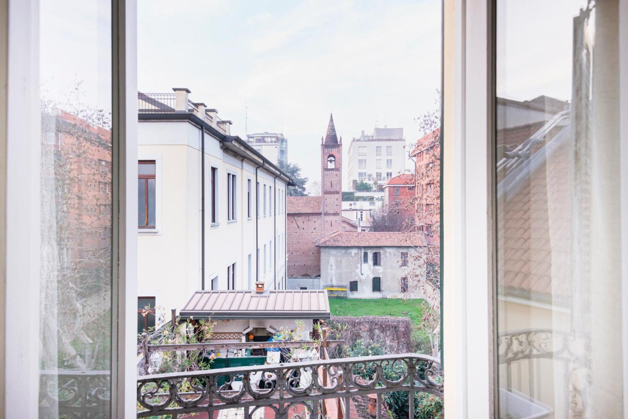 Amazing Flat Near Duomo & Colonne Di San Lorenzo By Easylife Мілан Екстер'єр фото